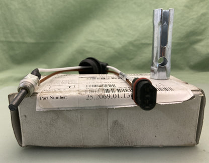 NEW GENUINE PACCAR 25.2069.01.1300.2Z Pin Glow 12 V W/Wrench D2/4 AiR