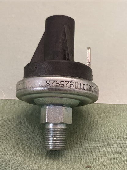 NEW GENUINE Honeywell Hobbs 76576 Pressure Switch - 10 Psi