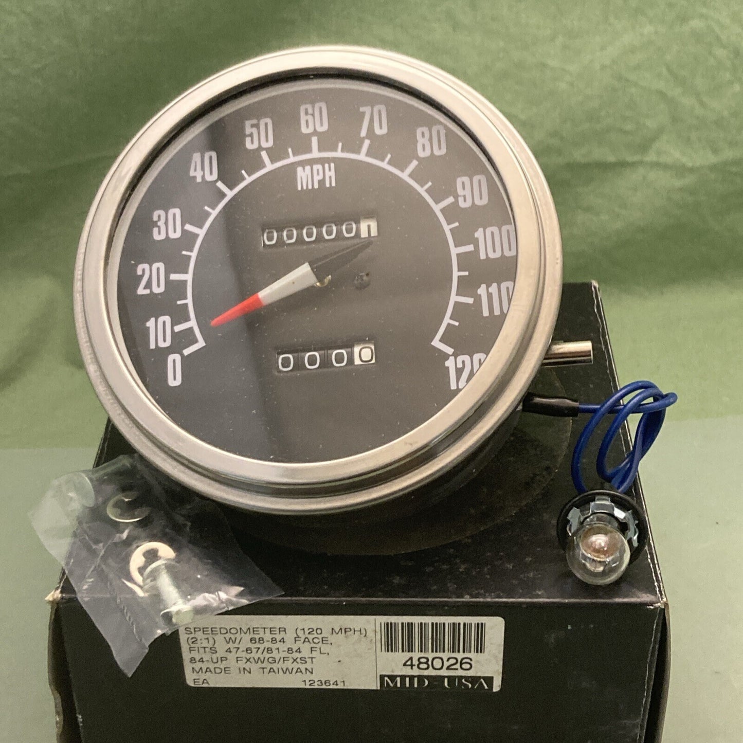 NEW GENUINE MID USA 48026 SPEEDOMETER FITS '47-67 81-84 HARLEY DAVIDSON