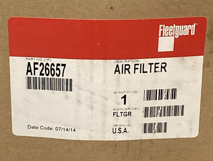 NEW FLEETGUARD AF26657 AIR FILTER
