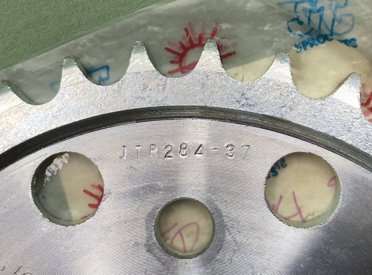 NEW GENUINE JT JTR284.37 37 T REAR SPROCKET HONDA