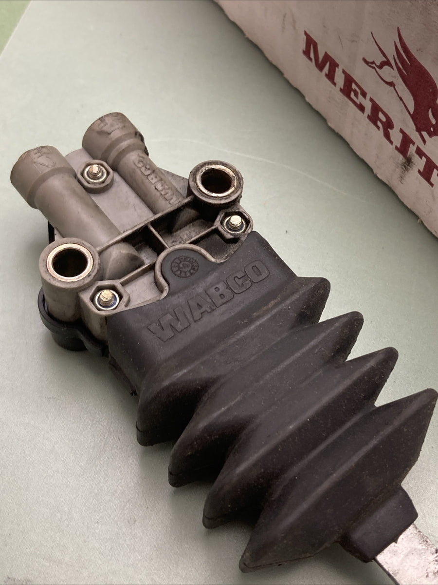 MERITOR WABCO SRWABK011 LEVELING VAL AY
