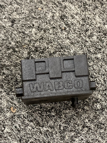 NEW MERITOR WABCO R955320 ABS VALVE AND ECU TCS2 ASSMY. KIT