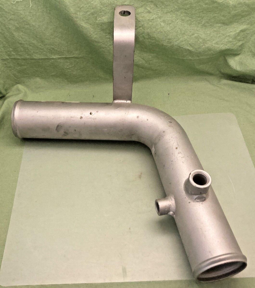 NEW GENUINE PACCAR F66-6222 PETERBILT Pipe-Water Lwr Mbend 2.5" St