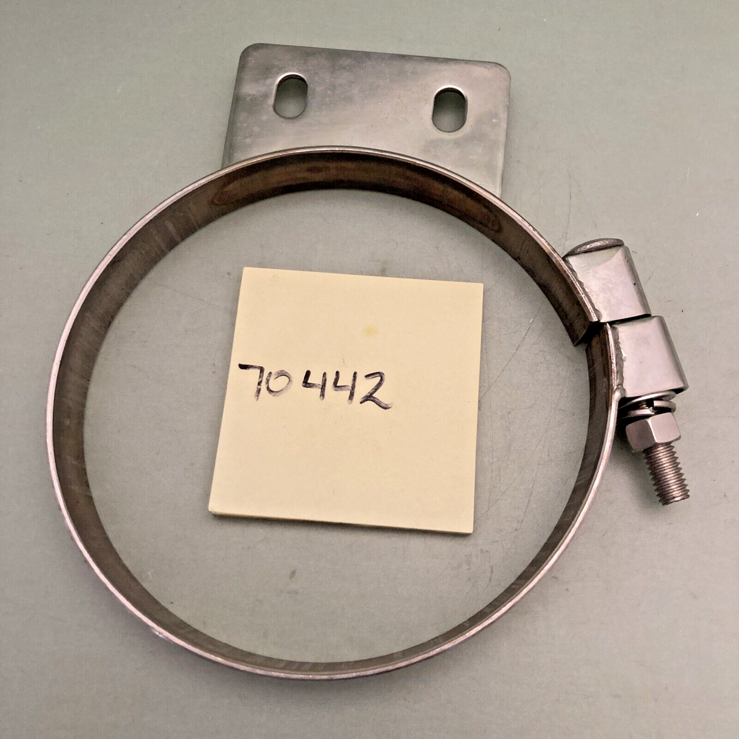 NEW REPLACES PETERBILT 70442 EXHAUST CAB TO STACK MOUNTING BRACKET