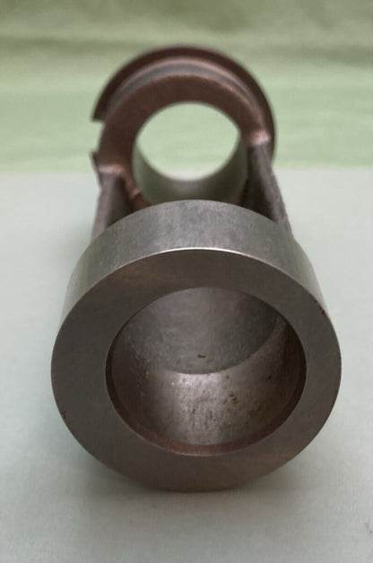 NEW GENUINE HONDA 13412-428-020 HOLDER, BALANCER SHAFT