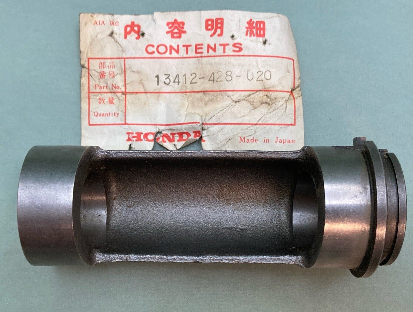 NEW GENUINE HONDA 13412-428-020 HOLDER, BALANCER SHAFT