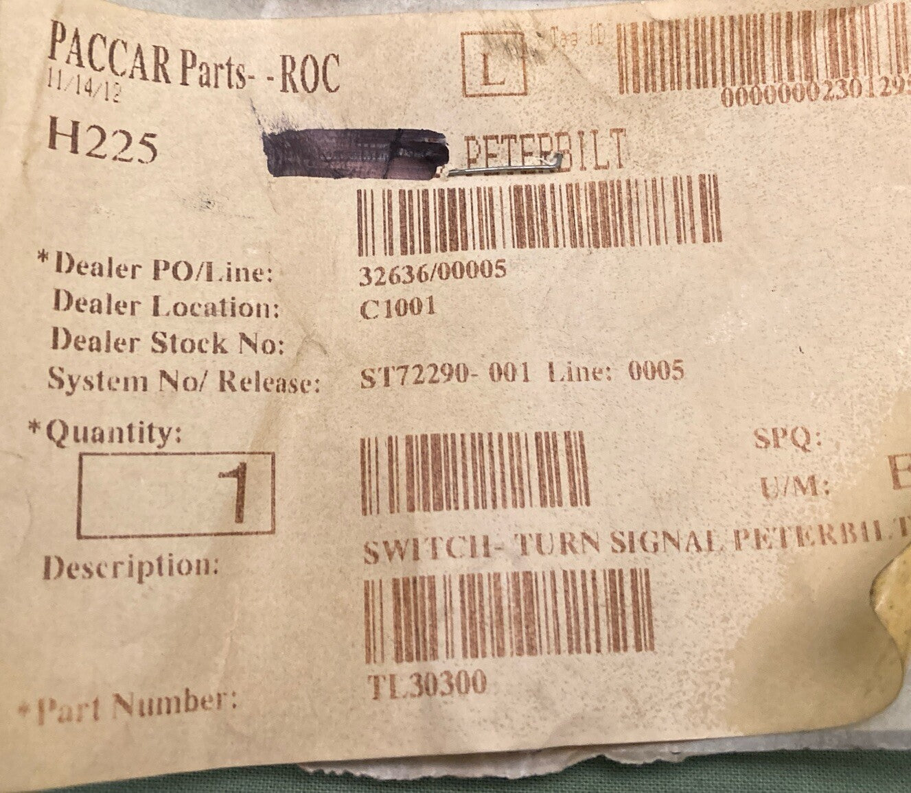 NEW GENUINE PACCAR TL30300 PETERBILT TURN SIGNAL SWITCH