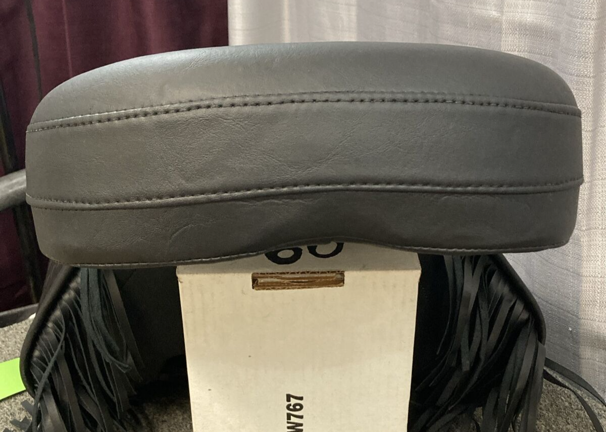 NEW GENUINE HARLEY DAVIDSON 52416-99 FLSTS BUCKET SEAT WITH BLACK TRIM HERITAGE