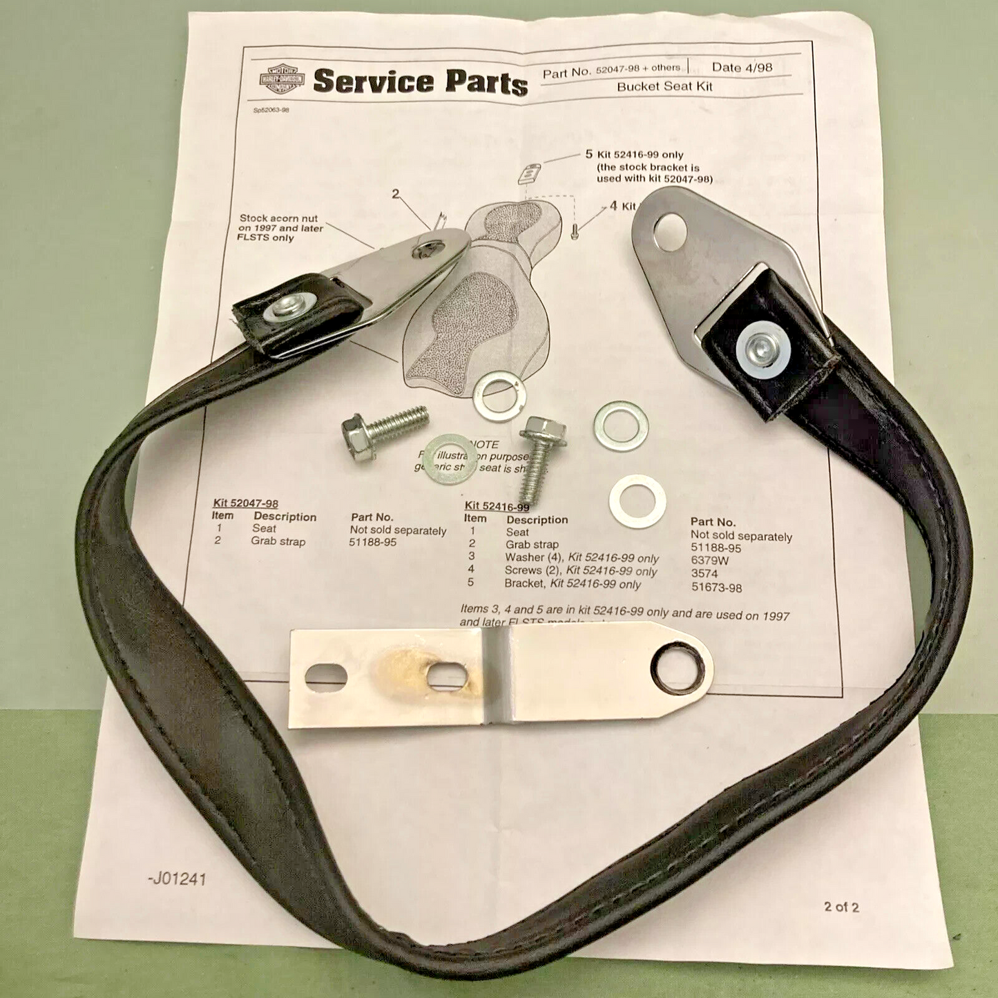 NEW GENUINE HARLEY DAVIDSON 52416-99 FLSTS BUCKET SEAT WITH BLACK TRIM HERITAGE