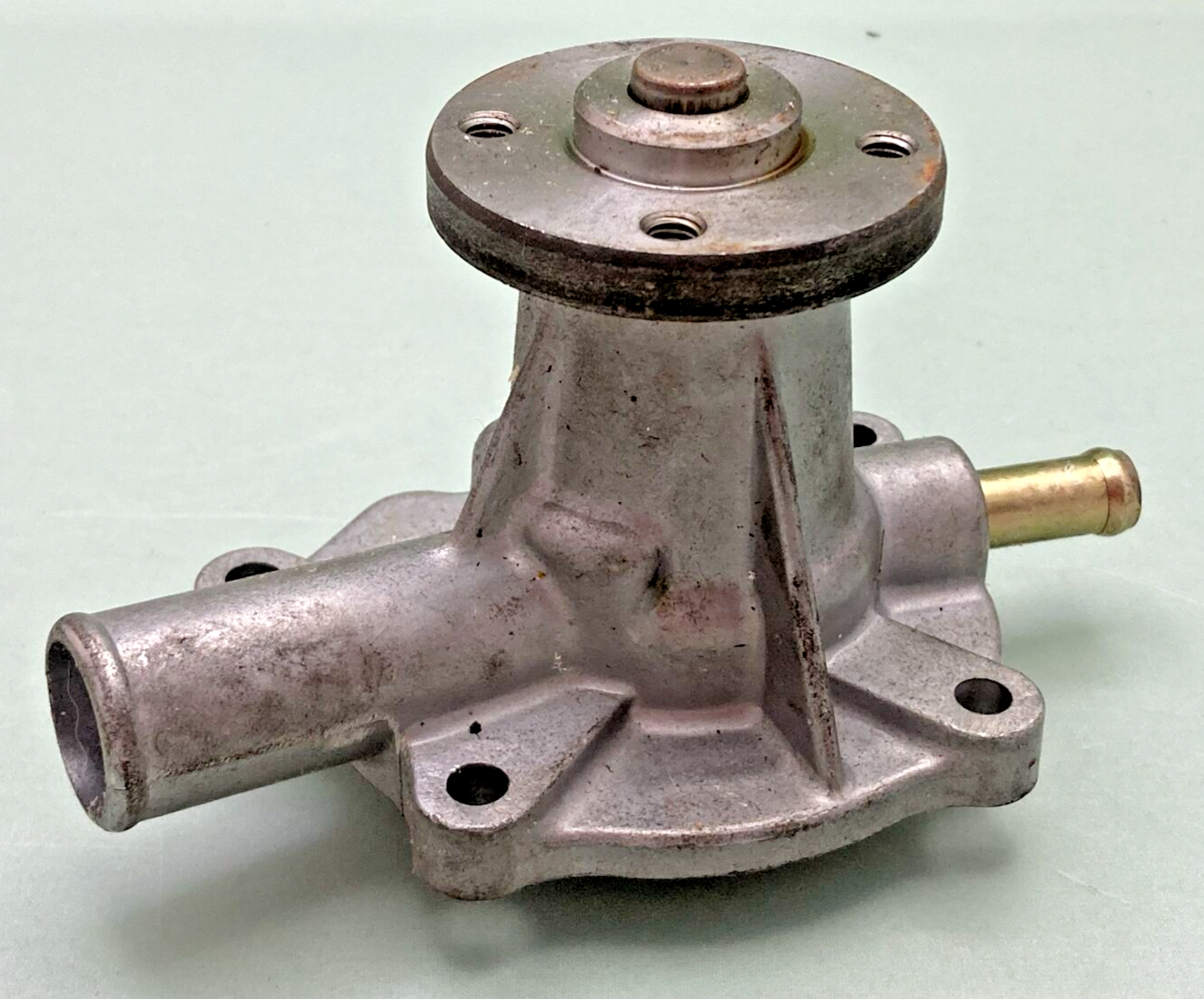 NEW REPLACES KUBOTA 15852-73030-1019 ASSY PUMP, WATER