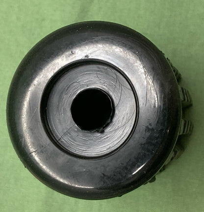 NEW GENUINE KAWASAKI 92076-023 RUBBER FOOTREST