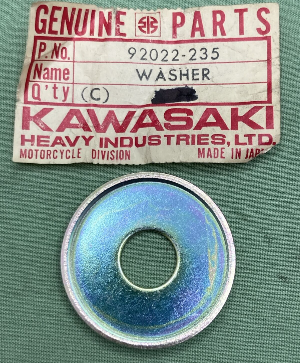 QTY 2 NEW GENUINE KAWASAKI 92022-235 WASHER CUP 12.5X35X4