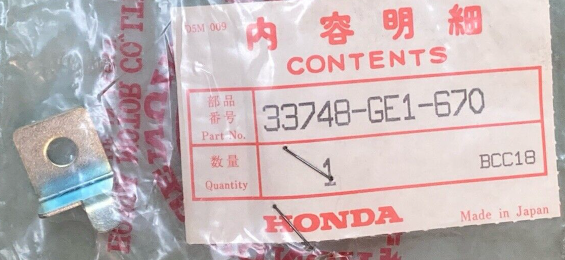 NEW GENUINE HONDA 33748-GE1-670 STAY, FRONT GARNISH