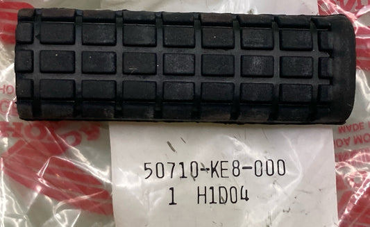 NEW GENUINE HONDA 50710-KE8-000 PILLION STEP RUBBER