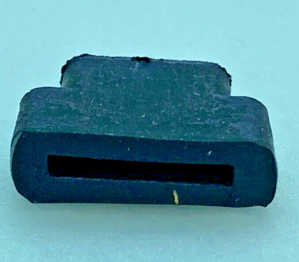 NEW GENUINE HONDA 33609-286-000 RUBBER, RR. TURN SIGNAL SETTING