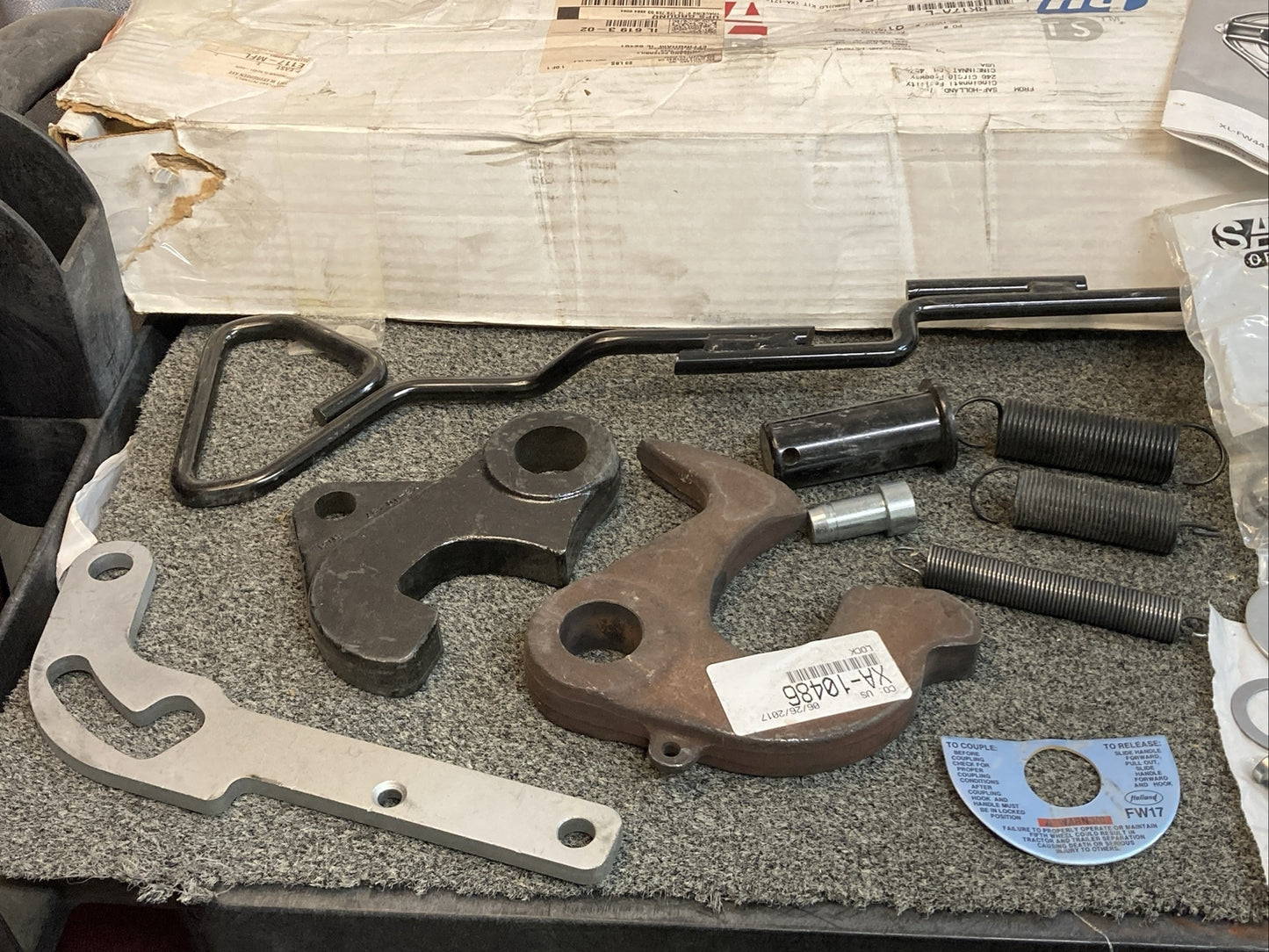 NEW SAF HOLLAND RK-17-A-L FIFTH WHEEL REBUILD KIT, INCOMPLETE KIT