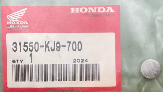 NEW GENUINE HONDA 31550-KJ9-700 BATTERY (1.5V)