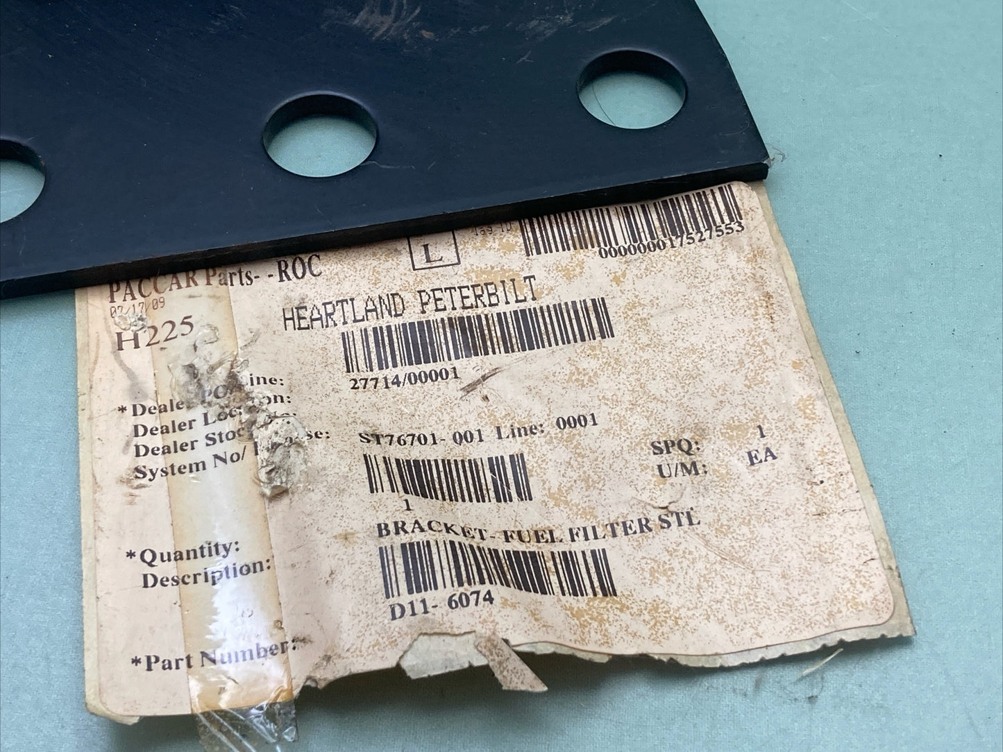 NEW PACCAR D11-6074 BRACKET-FUEL FILTER STL