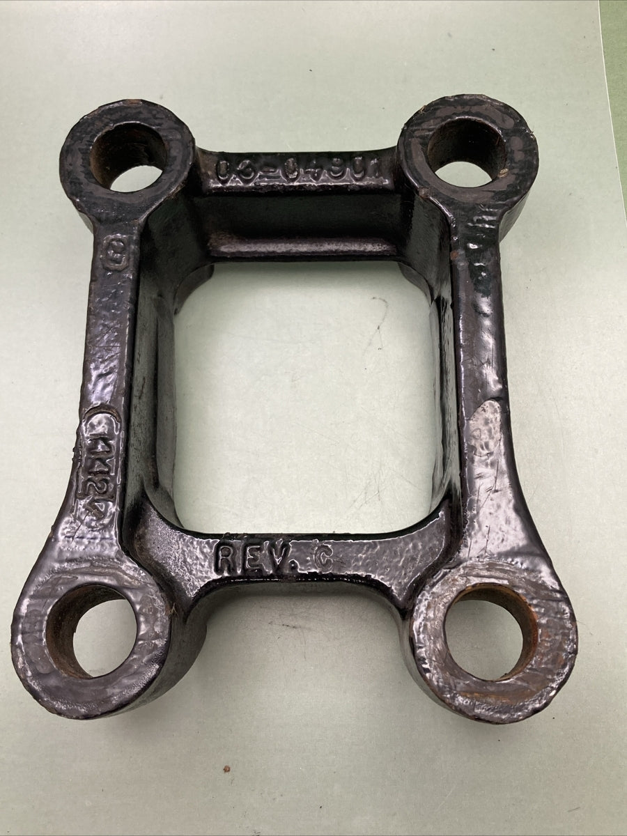 PETERBILT 03-04901 BRACKET-AXLE CLAMP AIR LEAF