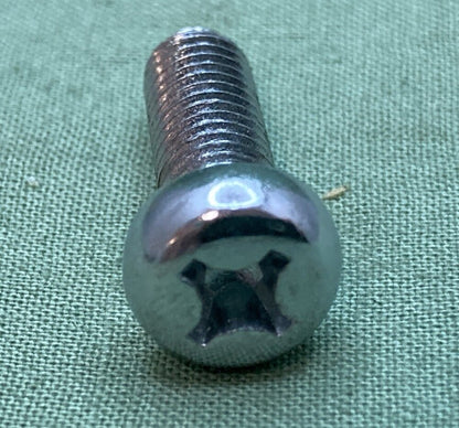 NEW GENUINE KAWASAKI 220E0618 SCREW-PAN HEAD,6X18