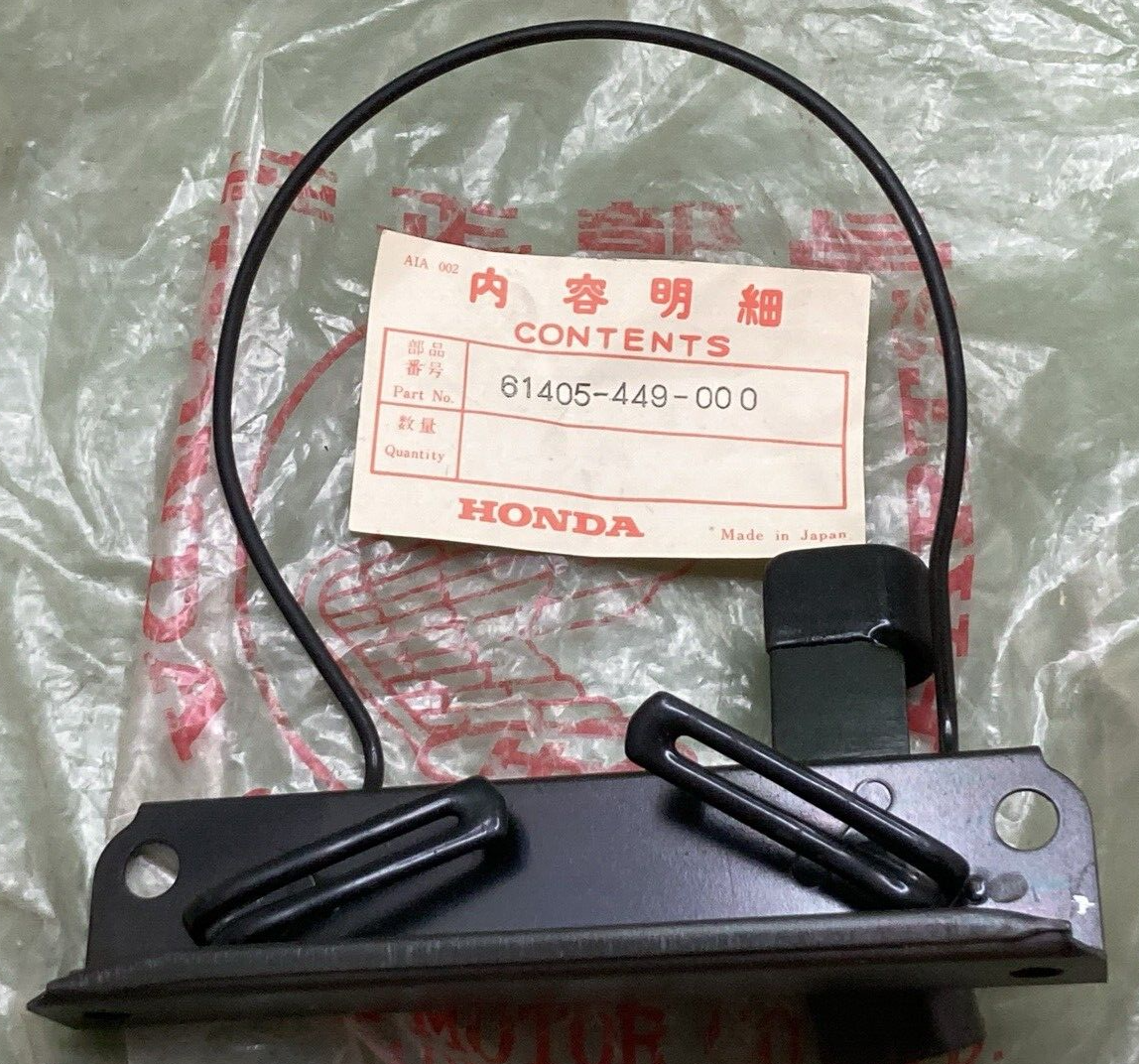 NEW GENUINE HONDA 61405-449-000 STAY FRONT COVER