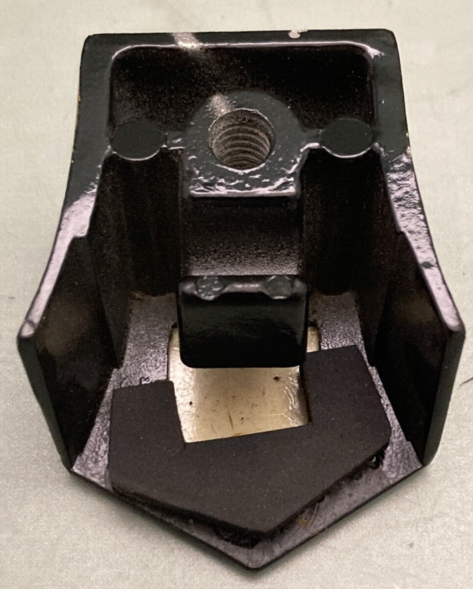 NEW GENUINE MERCURY QUICKSILVER 55459A5 RETAINER #4 EMBLEM TOP COWL ASM