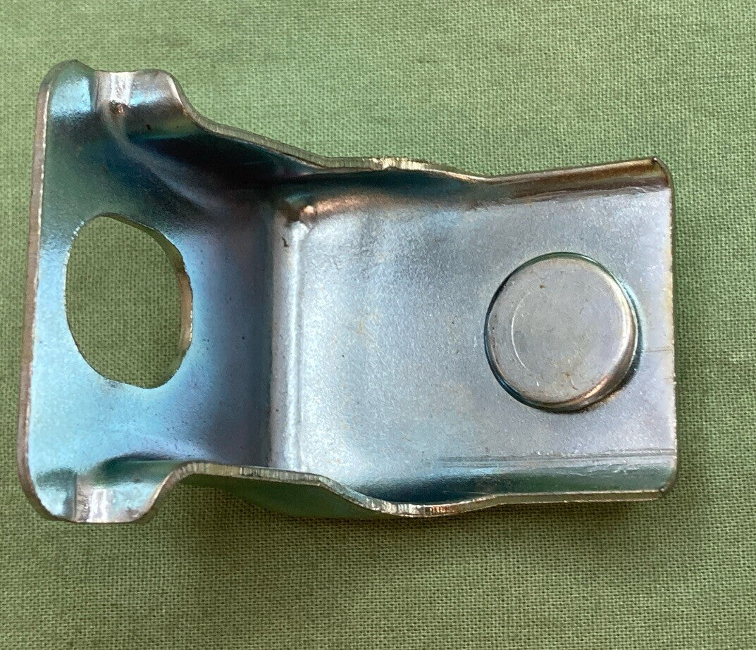 NEW GENUINE HONDA 17221-958-000 STAY, AIR CLEANER ELEMENT