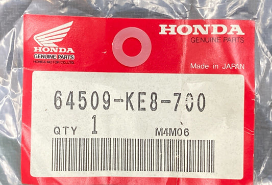 QTY 2 NEW GENUINE HONDA 64509-KE8-700 RETAINER (6MM)