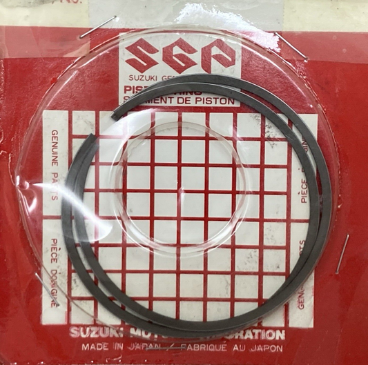 NEW GENUINE SUZUKI 12140-98E51-000 PISTON RING SET