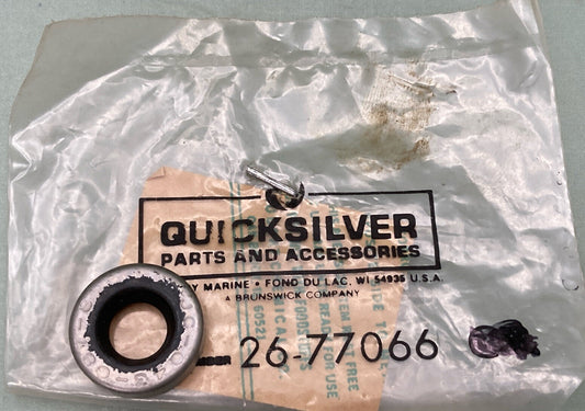 NEW GENUINE MERCURY QUICKSILVER 26-77066 SEAL OIL G HSNG DSH 3.6-4.0HP 40HP