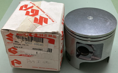 NEW GENUINE SUZUKI 12110-98E60 PISTON 770CC