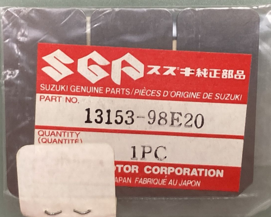 NEW GENUINE SUZUKI 13153-98E20 VALVE REED