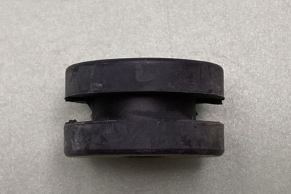 NEW GENUINE HONDA 81246-463-770 SADDLEBAG SETTING RUBBER A