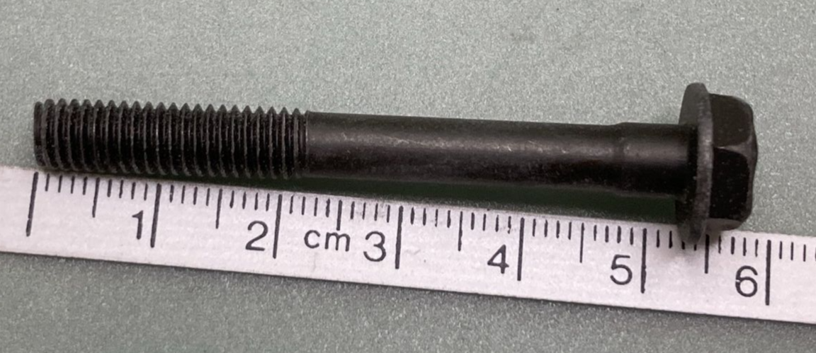 QTY 2 NEW GENUINE HONDA 90001-MB0-000 CYLINDER HEAD BOLT FLANGE 6X52