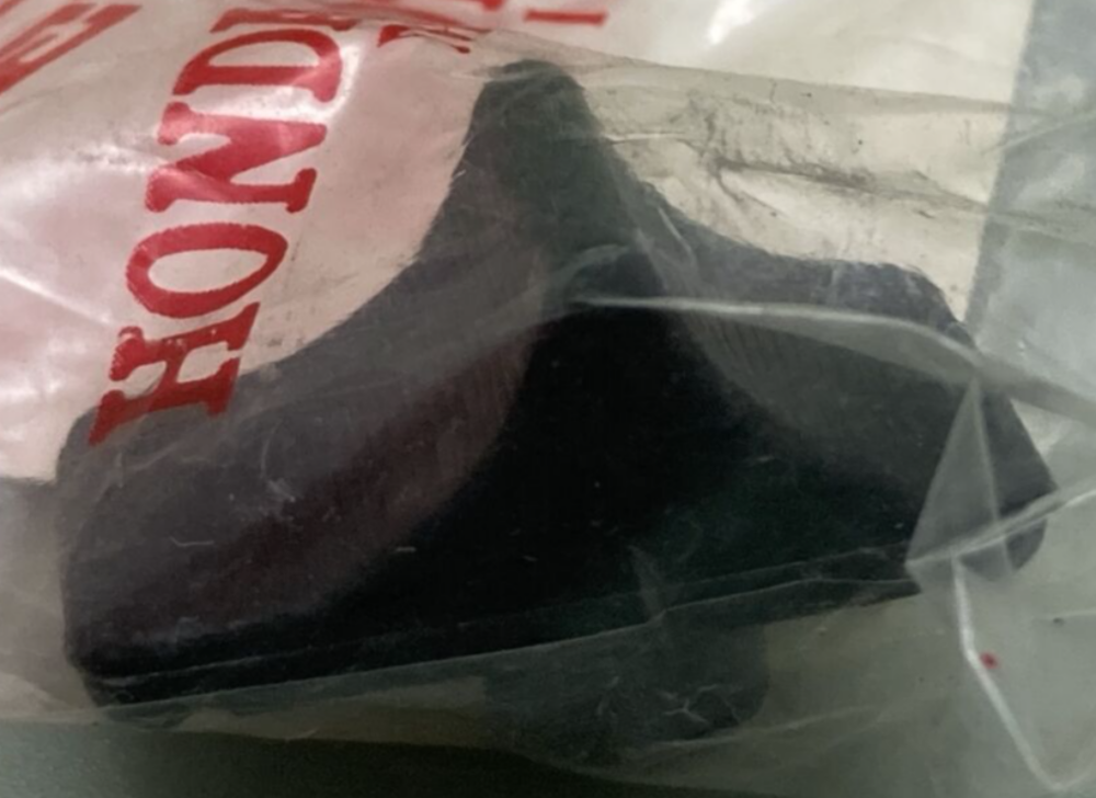 NEW GENUINE HONDA 81146-MG9-870 Stopper Lid REAR TRUNK