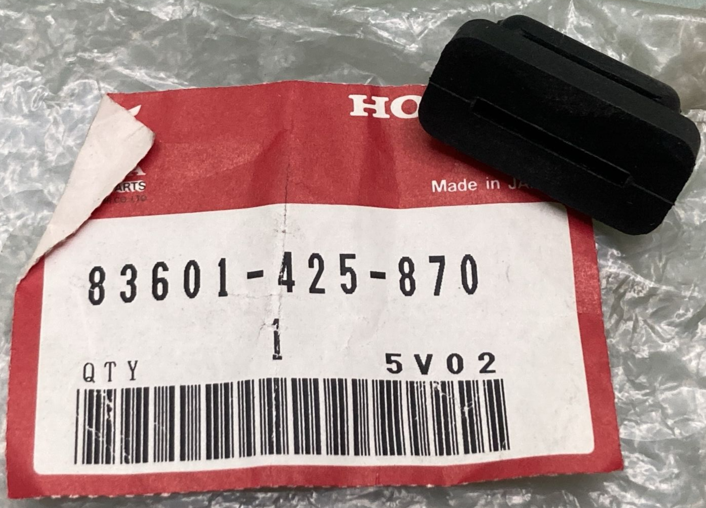 NEW GENUINE HONDA 83601-425-870 COVER SIDE COVER HOOK