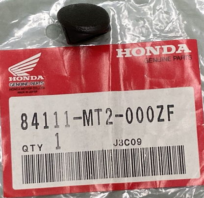 NEW GENUINE HONDA 84112-MT2-000ZF GROMMET FRONT PASSENGER SEAT GRIP RIGHT GREY