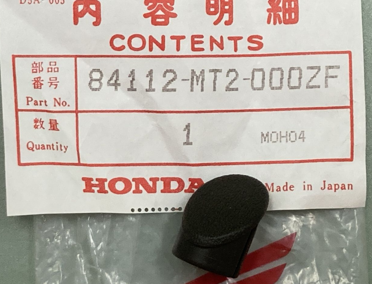 NEW GENUINE HONDA 84112-MT2-000ZF GROMMET REAR RT PASSENGER SEAT GRIP LONG GREY