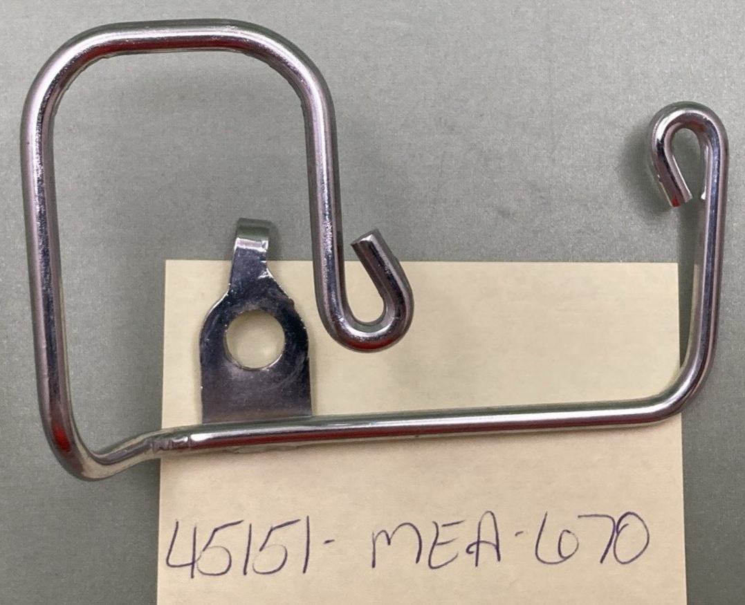 NEW REPLACES HONDA 45151-MEA-670 GUIDE HANDLEBAR TOP BRIDGE RIGHT FRONT