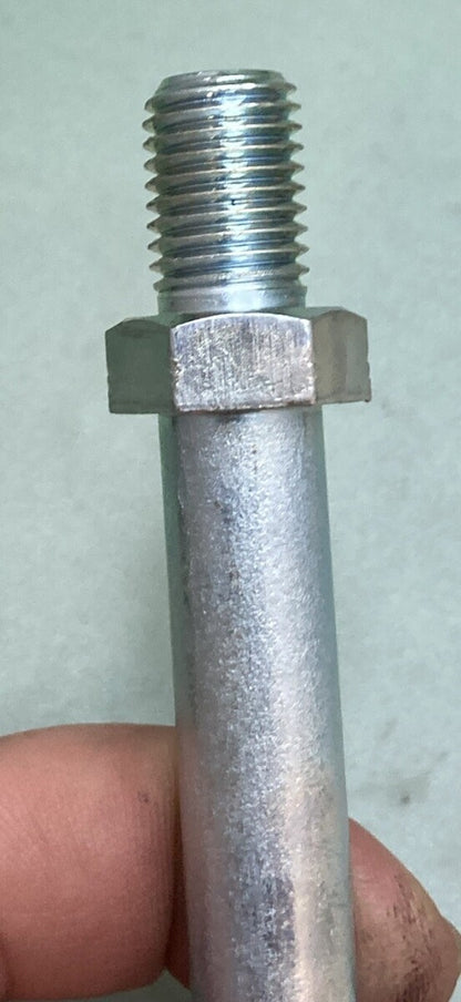 QTY 2 NEW GENUINE KAWASAKI 34029-004 FOOTREST REAR | OLD JIS THREAD