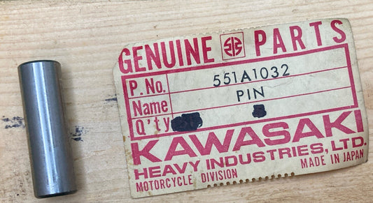 NEW GENUINE KAWASAKI 551A1032 PIN,DOWEL,10X32
