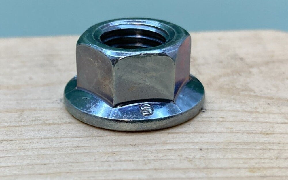 NEW GENUINE HONDA 90308-382-670 FLANGE NUT