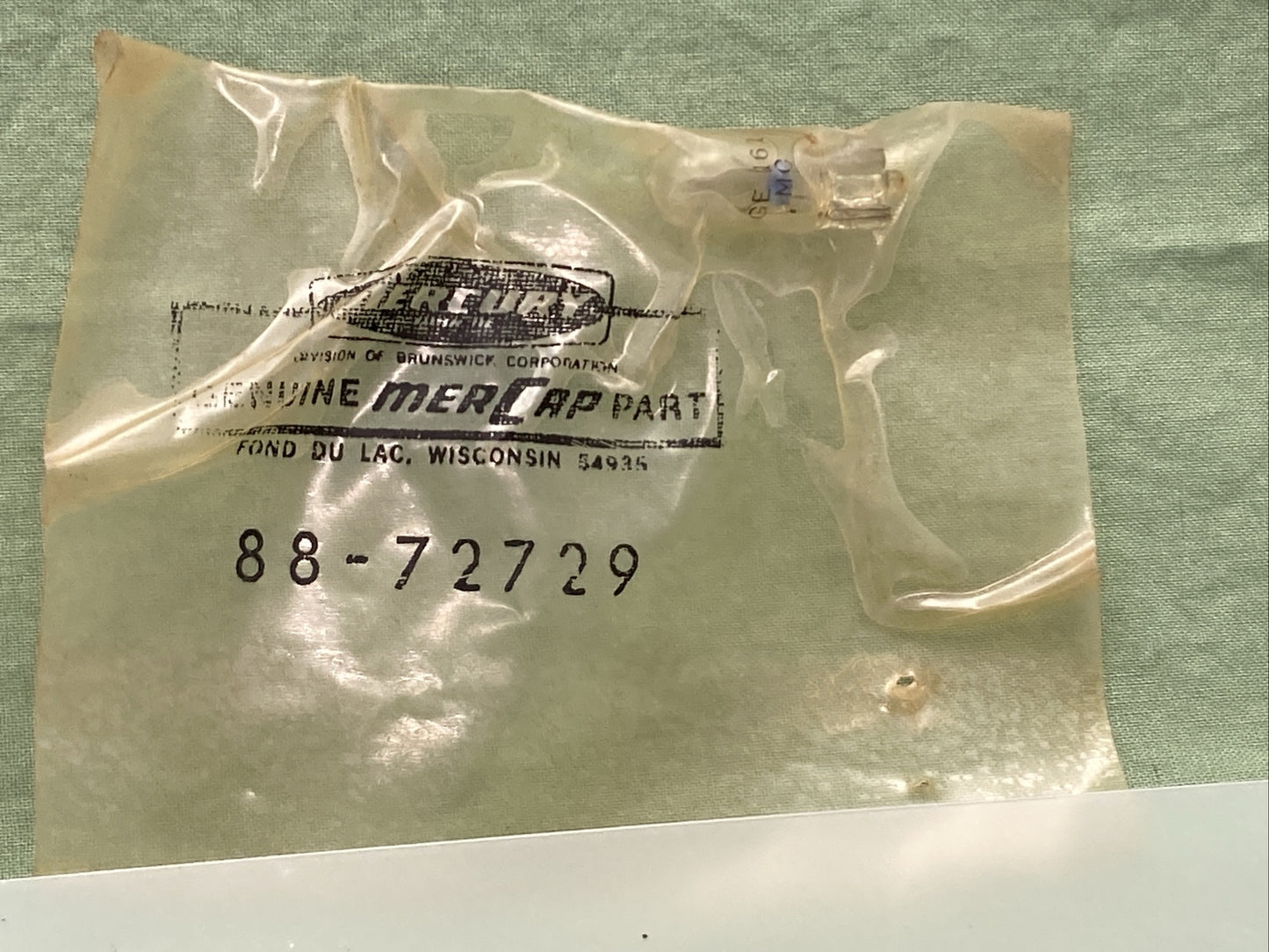 QTY 2 NEW GENUINE MERCURY 88-72729 BULB