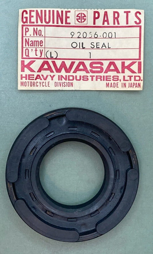 NEW GENUINE KAWASAKI 92056-001 OIL SEAL CRANKSHAFT