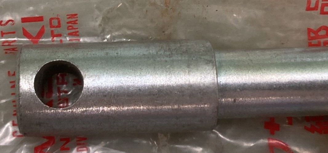 NEW GENUINE KAWASAKI 41068-035 FRONT AXLE