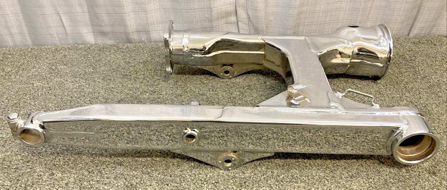 NEW YAMAHA 26H-W2211-00-35 CHROME REAR ARM COMP VENTURE XVZ1200 1985-1992