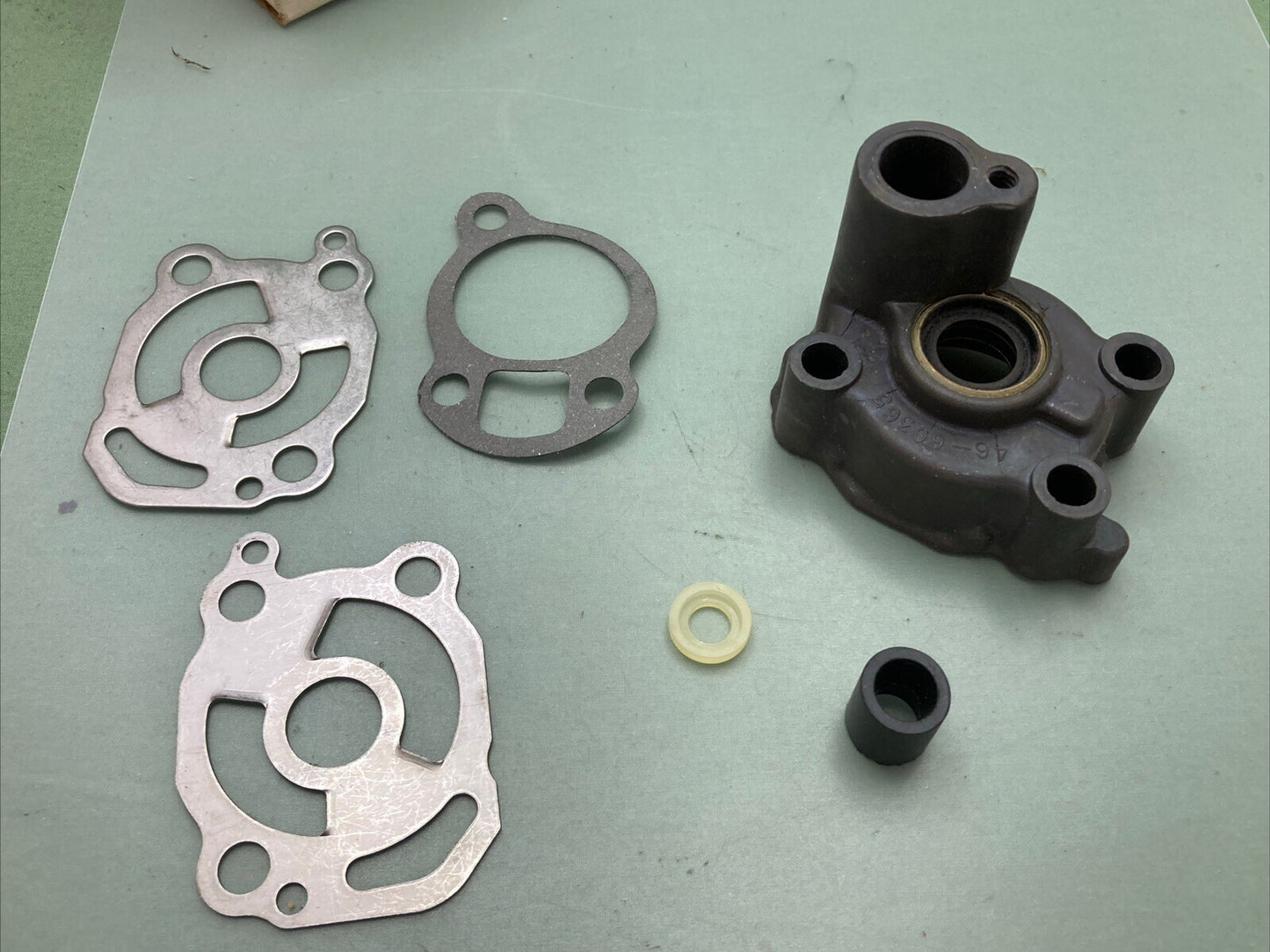 NEW GENUINE MERCURY QUICKSILVER 46-60365A1 WATER PUMP, INCOMPLETE KIT