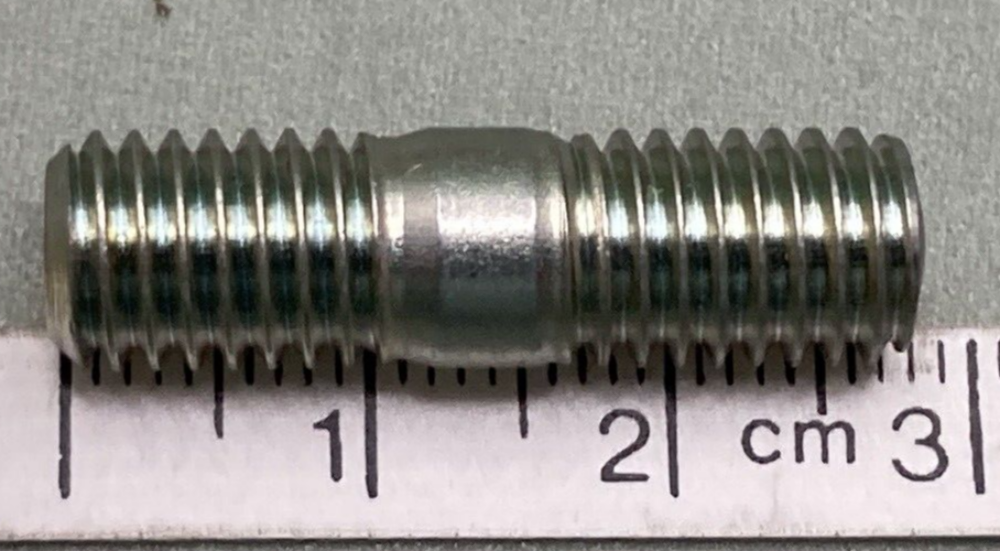 NEW REPLACES KAWASAKI 92004-1053 STUD 8X14 REAR HUB