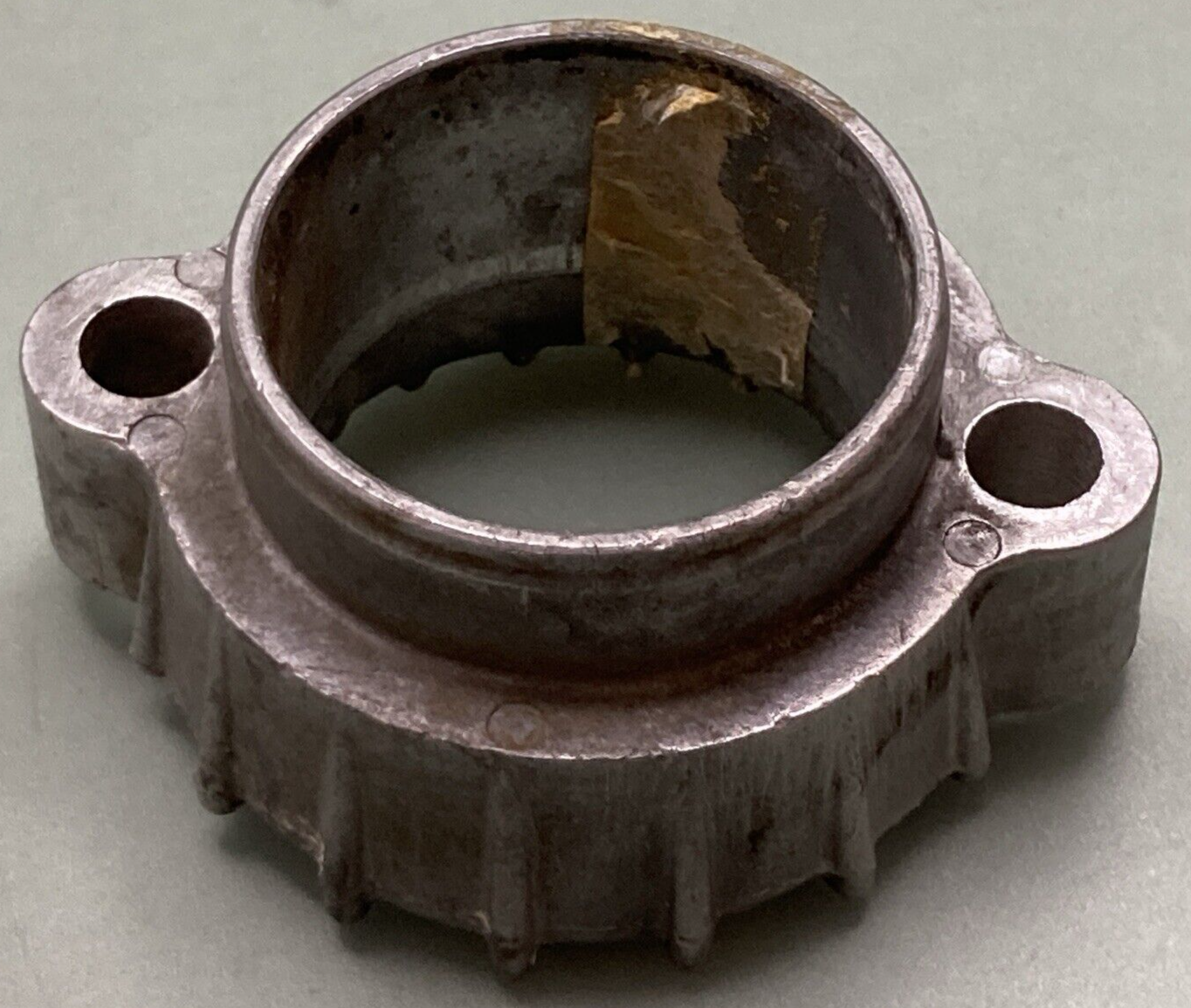 KAWASAKI 18069-037 HOLDER EXHAUST PIPE